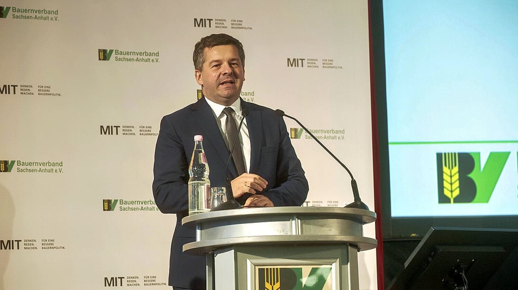 Seven Schulze, Wirtschaftsminister von Sachsen-Anhalt war am Mittwoch im Dessauer Golfpark zu Gast.