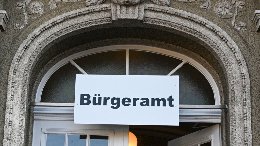 In Berlins Bezirken gibt es mehr als 40 Bürgerämter. (Archivfoto)