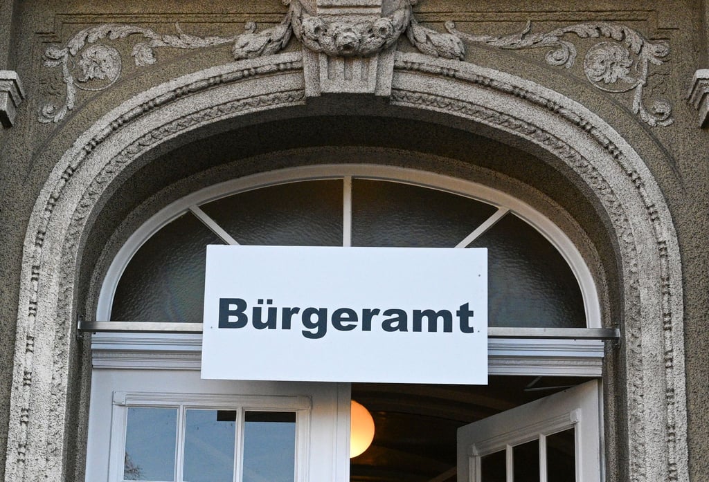 In Berlins Bezirken gibt es mehr als 40 Bürgerämter. (Archivfoto)