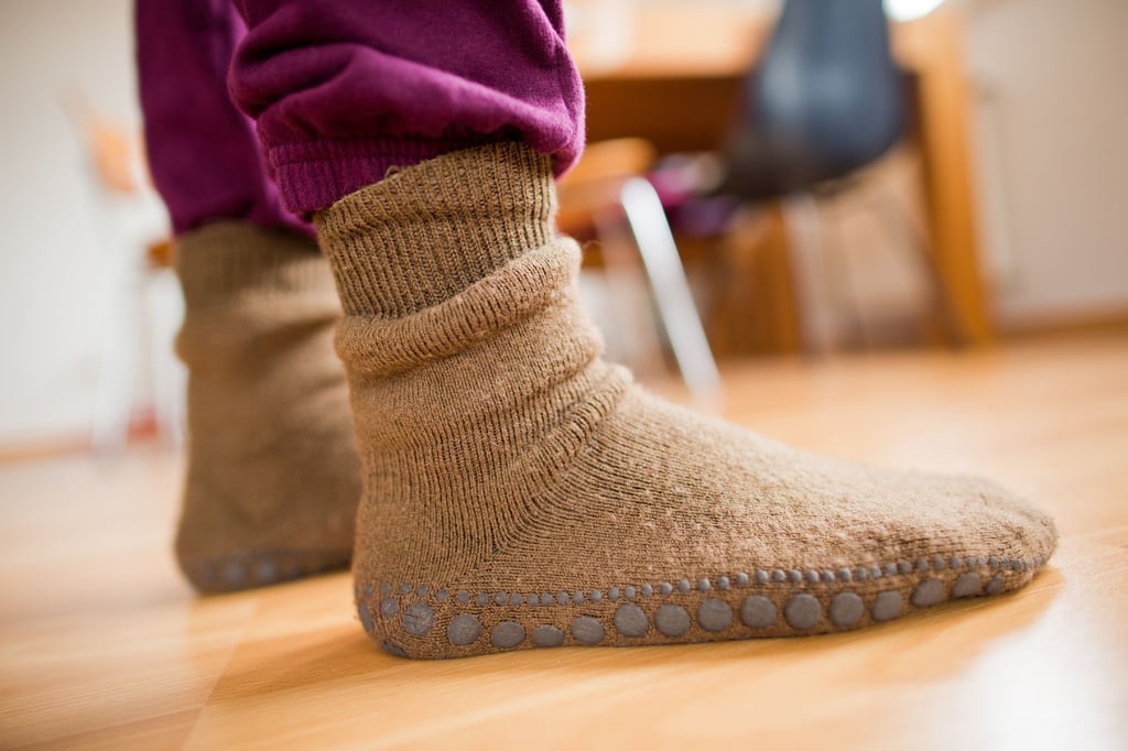 Socken dürfen nicht zu eng oder zu kurz sein.