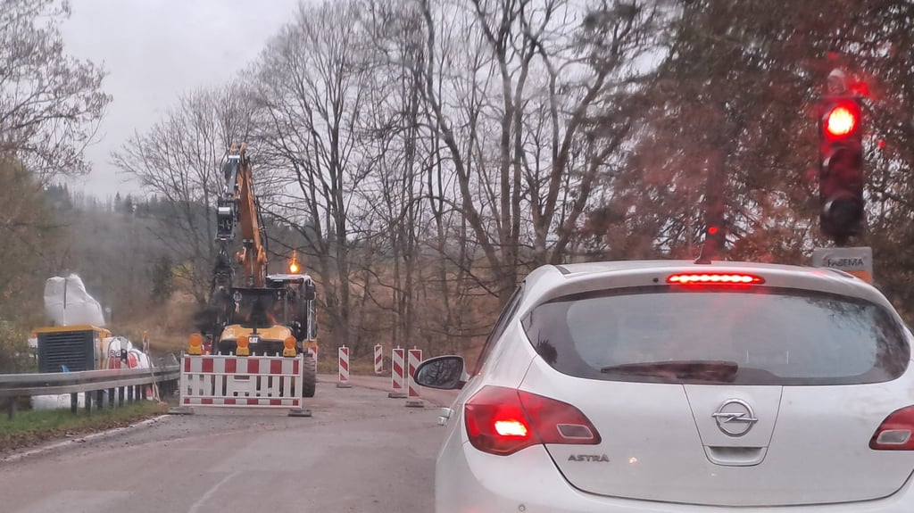 Die Baustelle auf der L 98 zwischen Königshütte und Tanne nähert sich dem Ende.