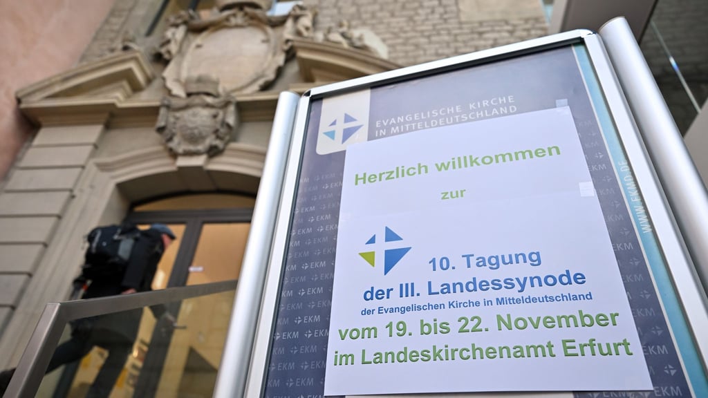 Weniger Kirchensteuer und sinkende Mitgliederzahlen: Die EKM sieht sich vor großen Veränderungen. (Archivbild)