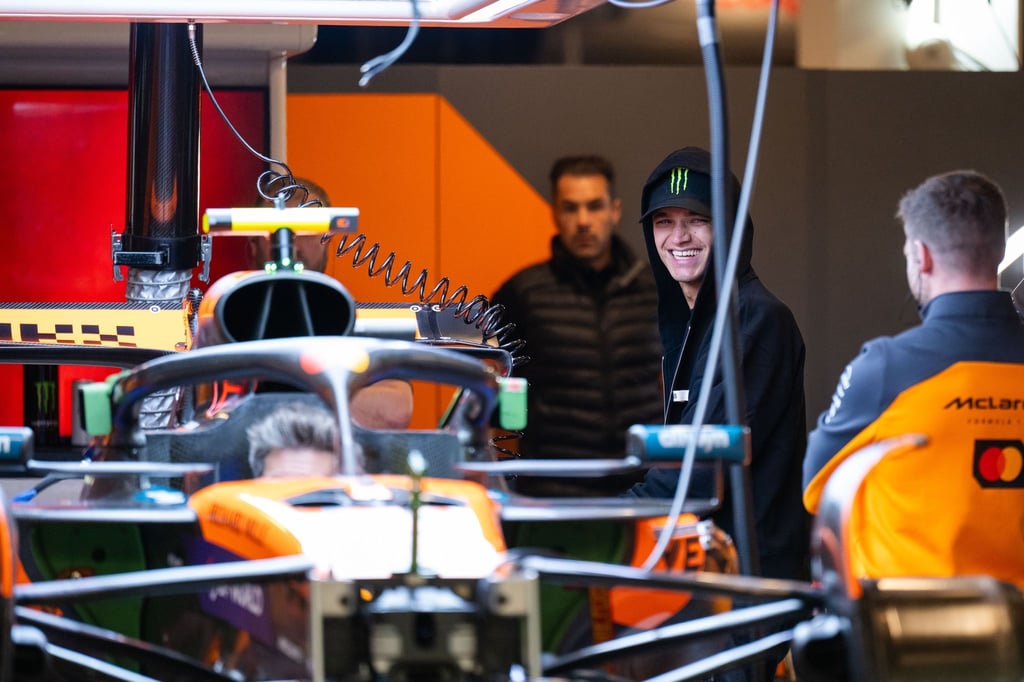 Freundlich, offen und ohne die Gnadenlosigkeit vieler Konkurrenten: Norris (Mitte) ist anders als viele Formel-1-Piloten.