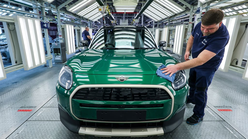 Auch der Mini Countryman wird als Stromer und als Verbrenner IM BMW-Werk in Leipzig produziert. 