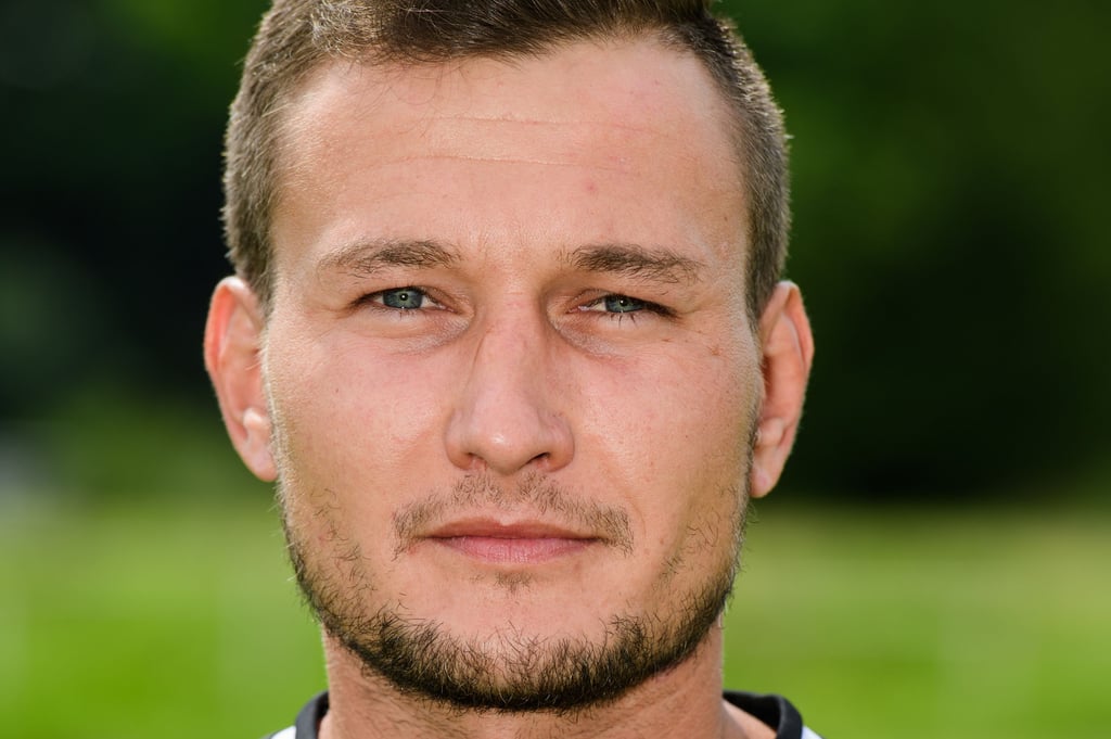 Ex-SCN-Kicker Steve Villmann hat sich die 50 Euro des Wochensiegers geschnappt.
