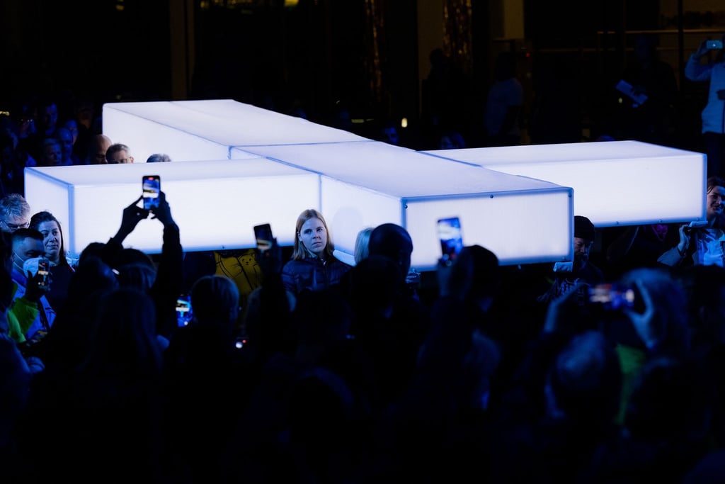 Bei „Die Passion“ wurde stets ein großes Kreuz durch Innenstädte getragen - 2026 wird es nicht der Fall sein. (Archivbild)