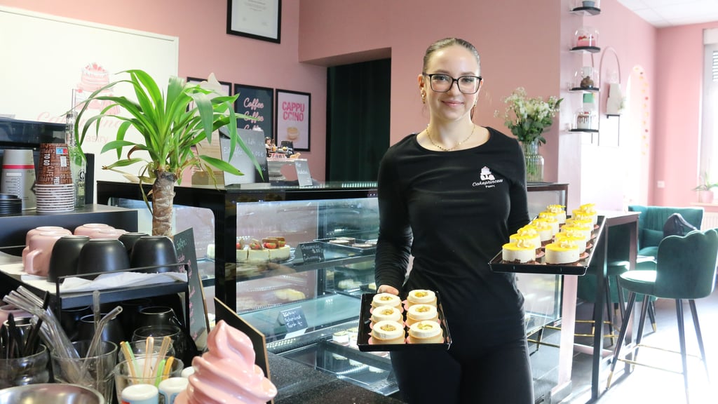 Laura Habener ist Inhaberin einer Konditorei  in Tarthun.