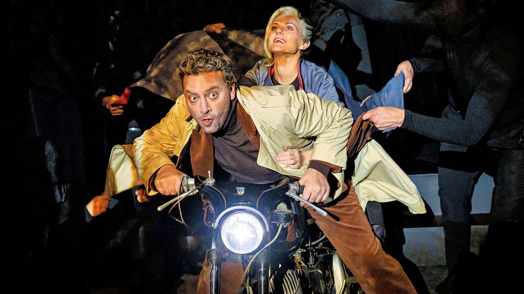 Dem schönen Leben entgegen: Karel (Michael Sedlácek) und Marie (Yuliya Gerbyna)