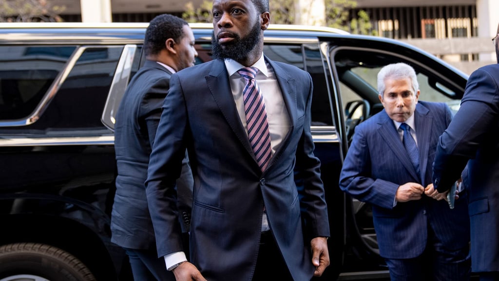 Der Rapper Prakazrel „Pras“ Michel ist zu einer 14-jährigen Haftstrafe verurteilt worden. (Archivbild)