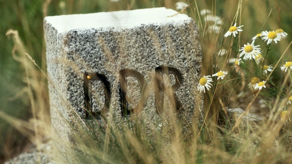 Auch wenn die DDR nicht überlebt hat – einige spezifische Worte haben es und werden zum Teil heute noch gebraucht.