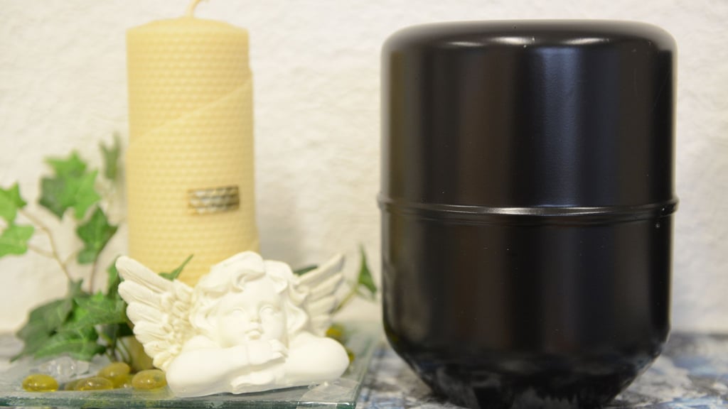 Die Zahl der Sterbefälle steigt. (Symbolbild)