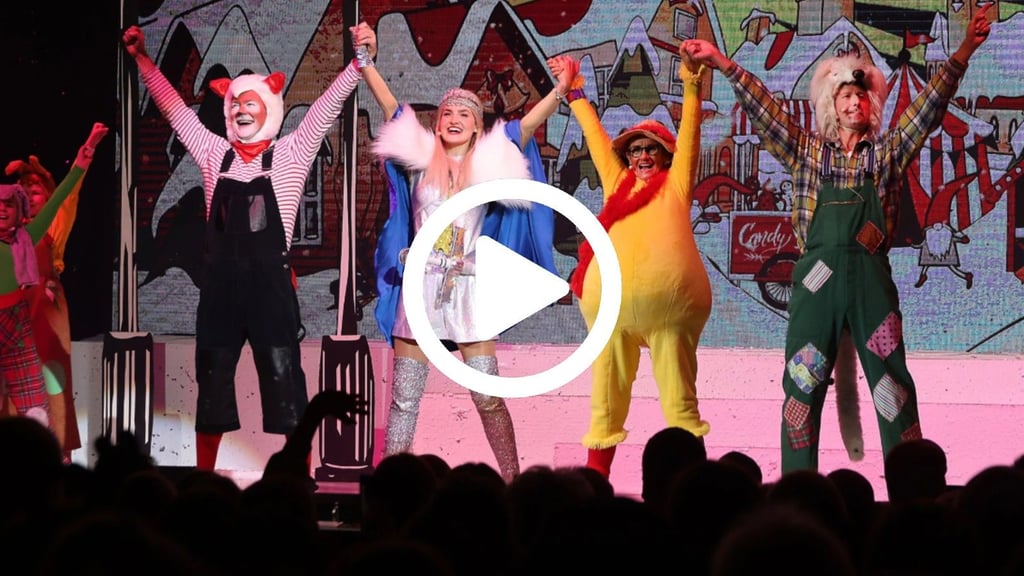 Am Freitag feiert die Weihnachtsrevue im Steintor Premiere. In diesem Jahr dreht sich alles um „Herr Fuchs, Felix und das ewige Weihnachtswunder“. 