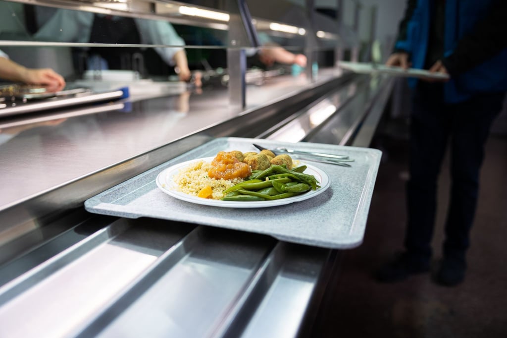 Studierende in Niedersachsen sollen bald wieder ein warmes Mittagessen für 2,50 Euro bekommen. (Archivbild)