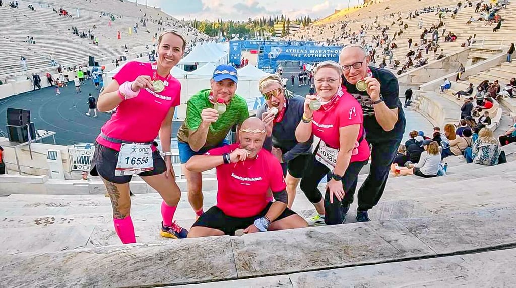 Dana Finzelberg (v.l.), Henrik Böhme, Heiko Witte, Tobias Heusel, Katrin Schönfeldt und Ulrich Dilger nach dem Zieleinlauf.