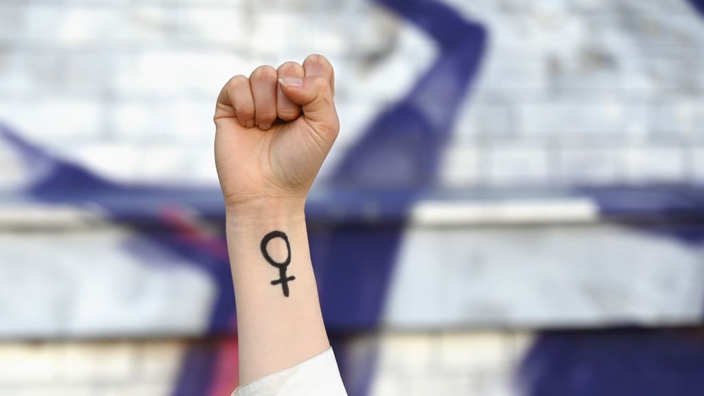 Stärkt das Selbstbewusstsein: Kampfsport und Verteidigungskurse fördern sicheres Auftreten.