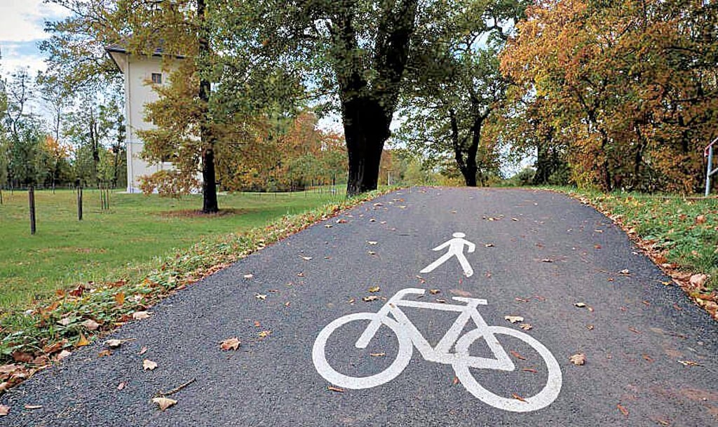 Pflasterstrecke an der Deichscharte hat neu asphaltierte Rampe.