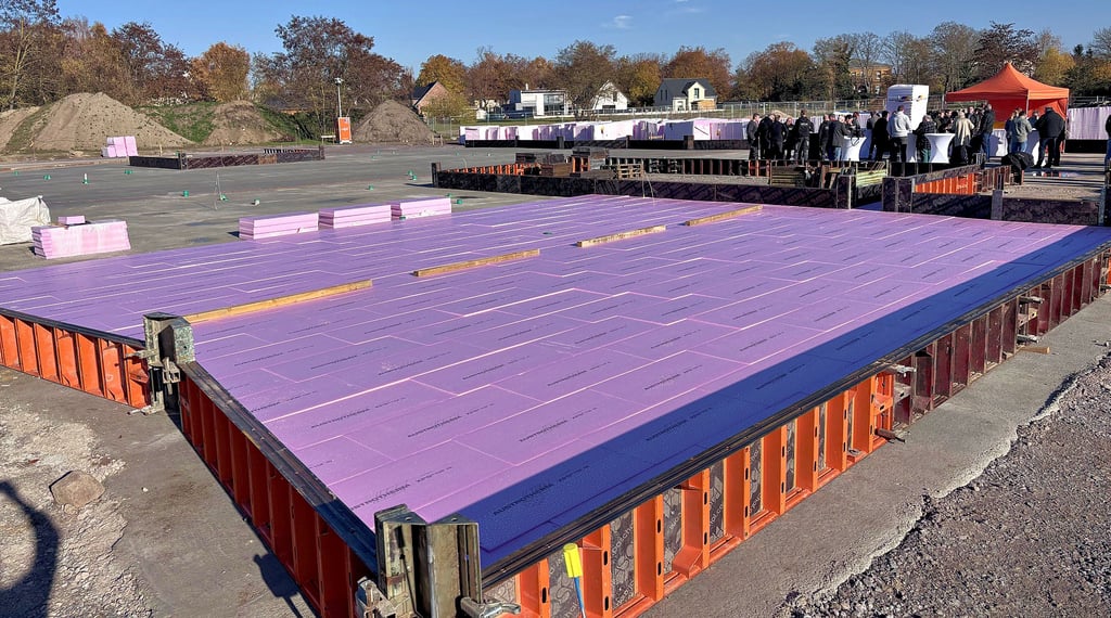 Am Ortsrand von Roitzsch hat der Neubau der Kita begonnen. Es ist eine der teuersten Investitionen, die sich die Stadt Sandersdorf-Brehna leistet.