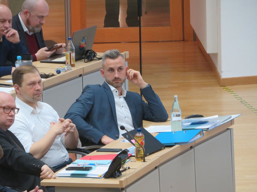  AfD-Spitzenkandidat Ulrich Siegmund (rechts, hier in einer Landtagssitzung). 