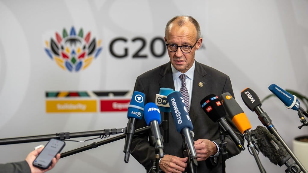 Beim G20-Gipfel in Johannesburg stehen die Gespräche über den Ukraine-Krieg im Vordergrund.