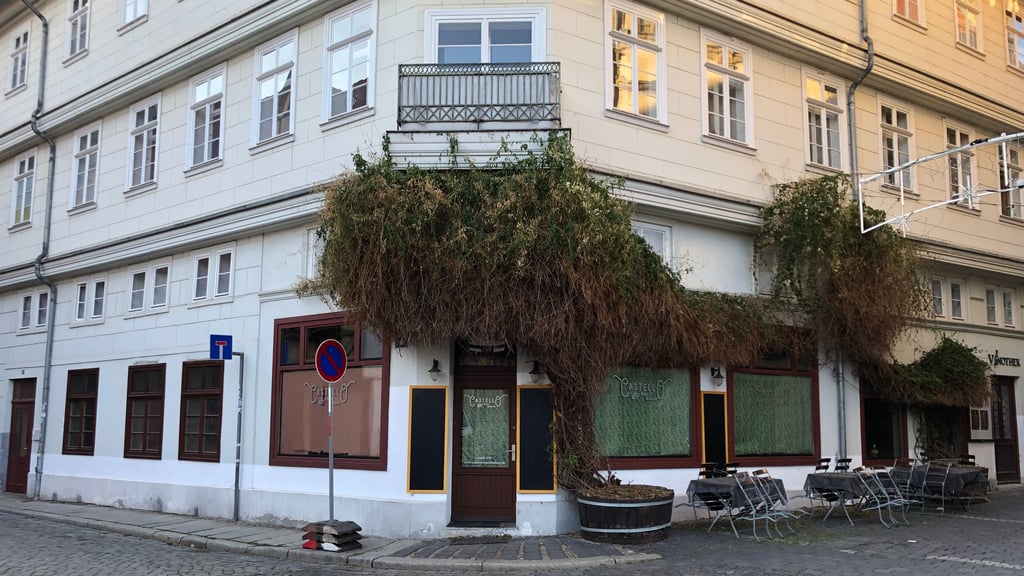 Das ehemalige "Prinz Heinrich", zuletzt "Castello Prinz Heinrich", in Quedlinburg wird mit neuem Namen und neuem Konzept eröffnet.