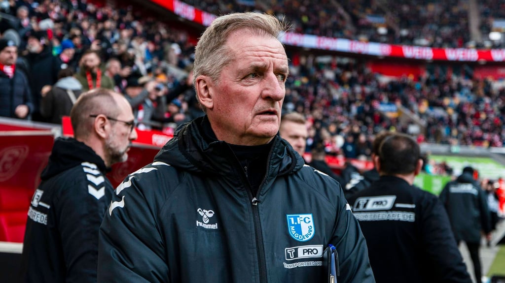 Petrik Sander bleibt mit dem 1. FC Magdeburg vom Pech verfolgt.