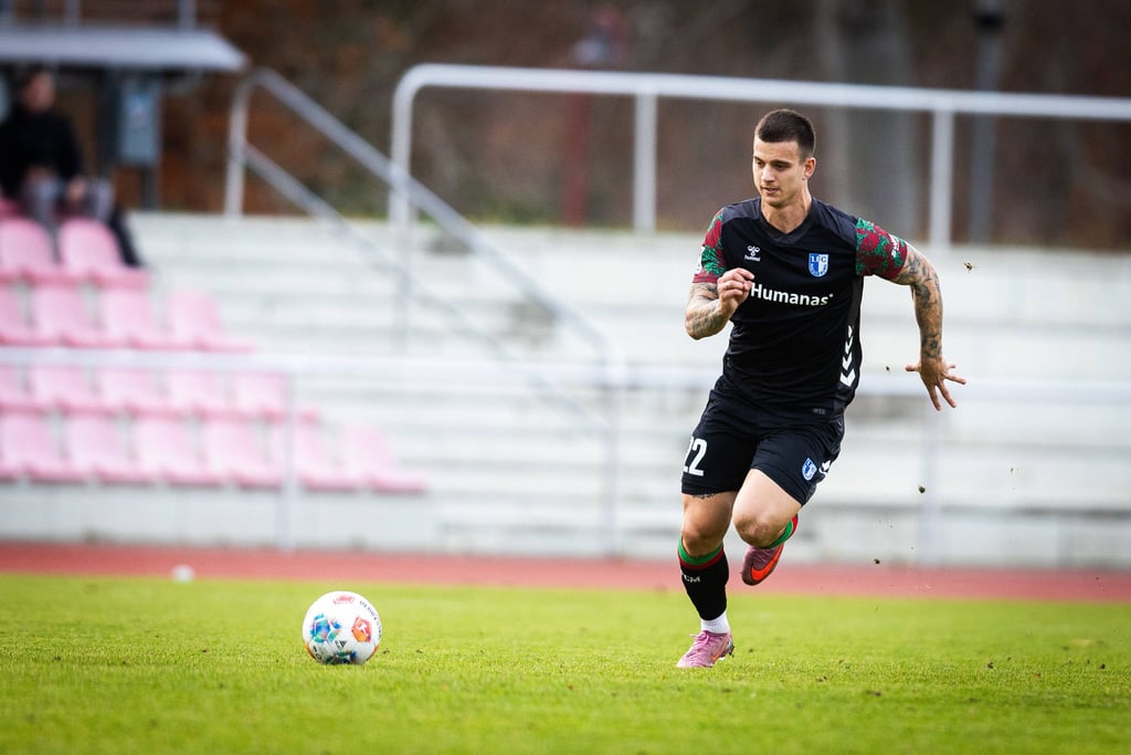 Mateusz Zukowski beim Testspiel zwischen dem 1. FC Magdeburg und dem 1. FC Schweinfurt.