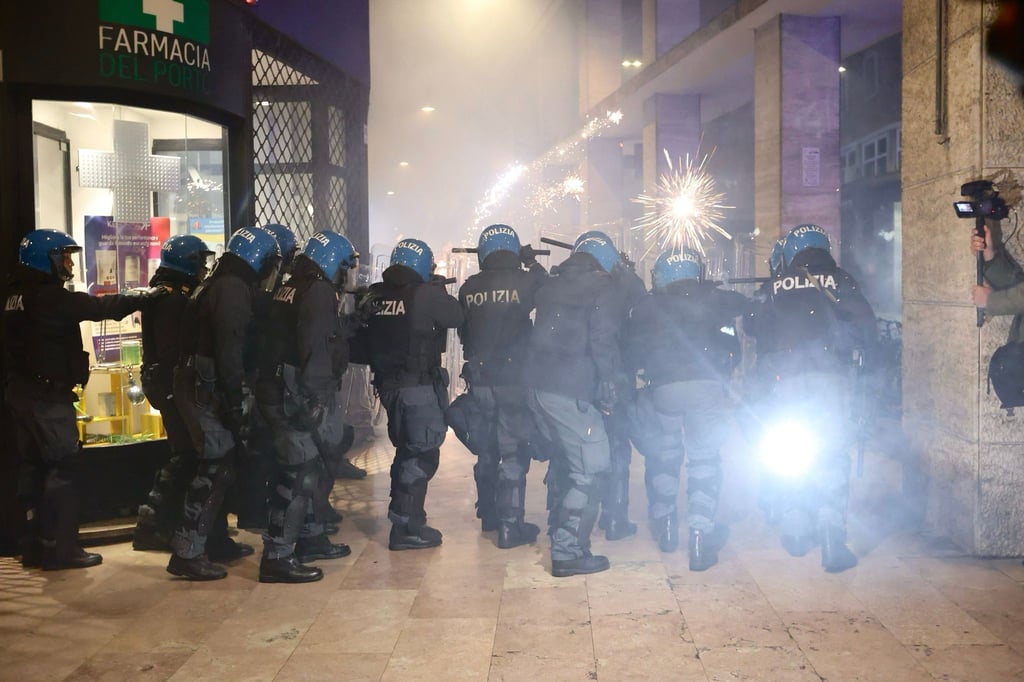 Die Polizei in Bologna war gegen Demonstranten im Einsatz.