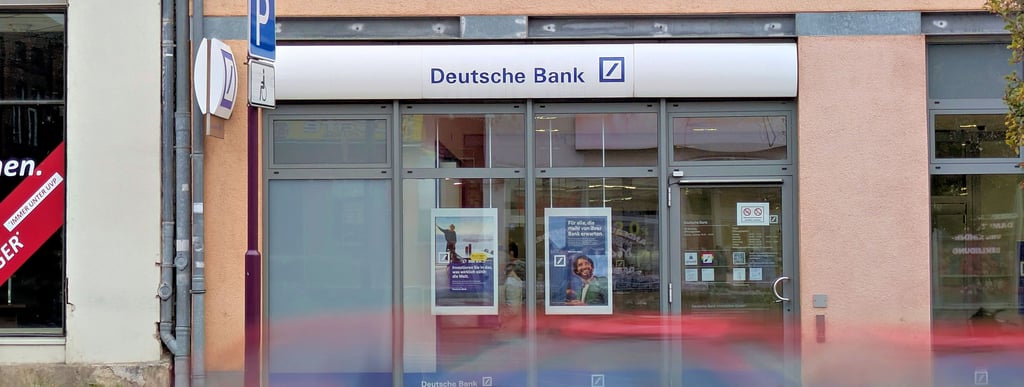 Die Schließung der Filiale Deutsche Bank in Schönebeck bleibt weiterhin für dessen Kunden ärgerlich. 