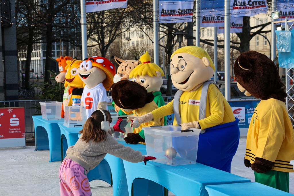 Für die Kinder gab es jede Menge lustige Spiele mit den Maskottchen.