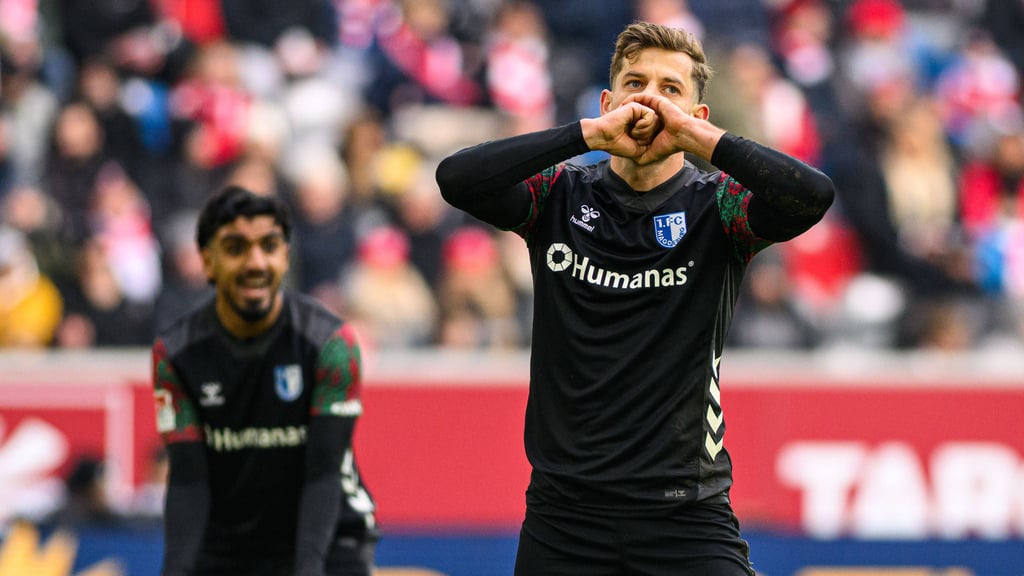 Wieder einmal fassungslos: Alexander Nollenberger (rechts) und der 1. FC Magdeburg.
