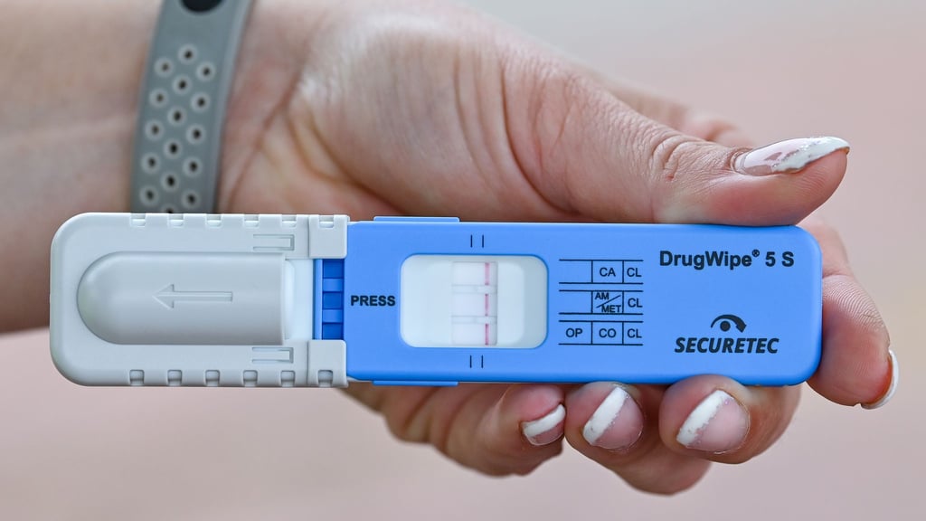 Die Polizei nutzt bei Verkehrskontrollen Drogenschnelltests. (Symbolbild)