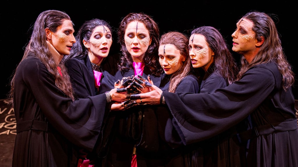 "Penthesilea" wird im Schauspielhaus des Theaters Magdeburg gezeigt.