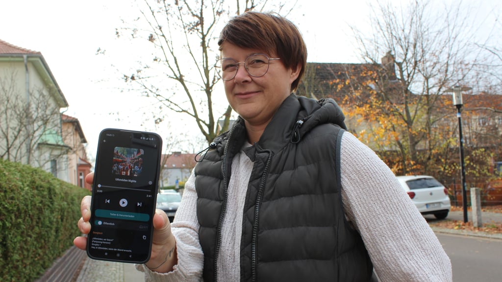 Jenny Dannenberg hat mit der Künstlichen Intelligenz die neue Dorfhymne komponiert.