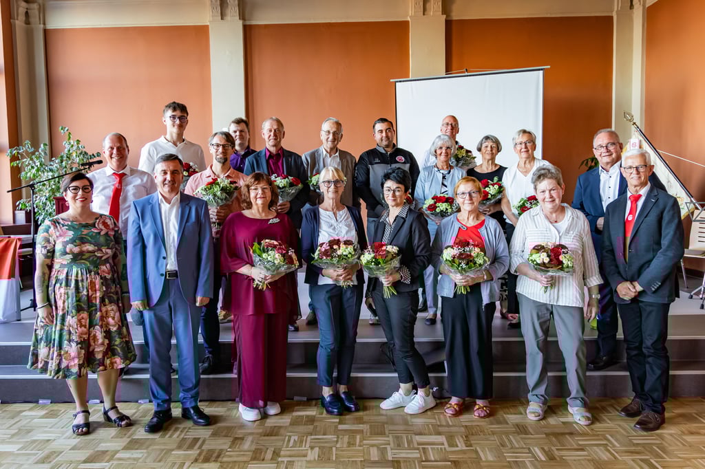 Beim Tag des Ehrenamtes der TSG GutsMuths Quedlinburg wurden 18 Ehrungen vorgenommen, die Laudationen übernahmen Vertreter des öffentlichen Lebens.