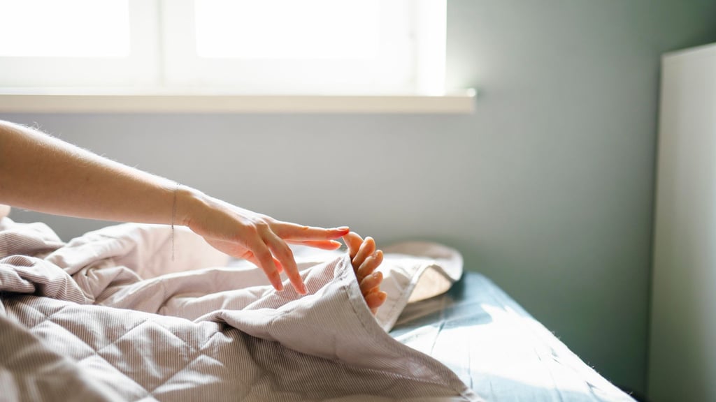 Einmal gut strecken! Im Normalfall erledigt sich das Problem eingeschlafener Hände oder Füße dadurch.