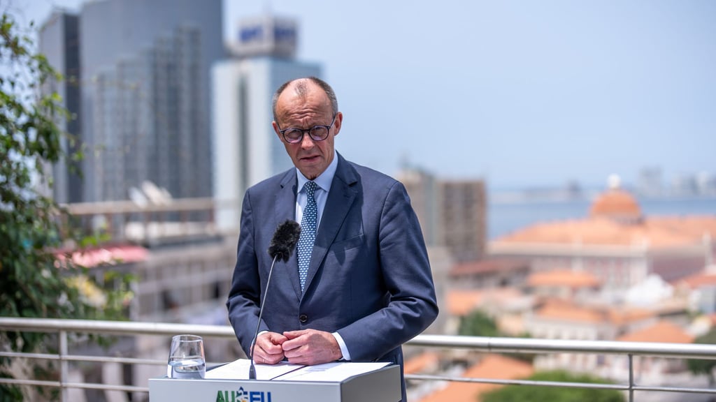 Bundeskanzler Friedrich Merz bremst Hoffnungen auf einen allzu schnellen Durchbruch bei den Ukraine-Verhandlungen.