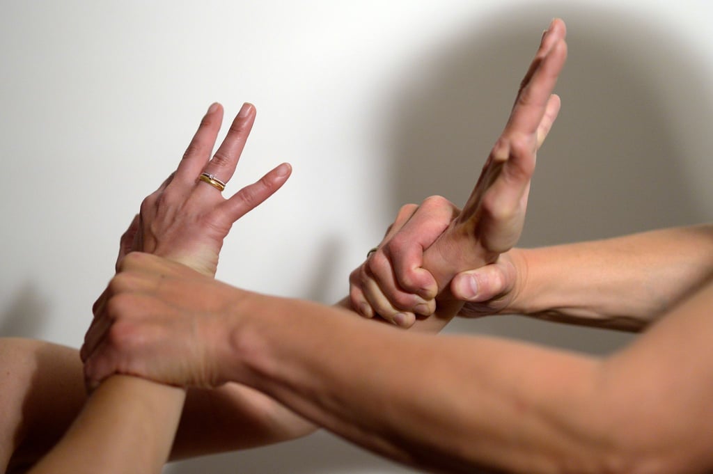 In Thüringen ist die Zahl der Opfer häuslicher Gewalt 2024 gestiegen. Besonders häufig betroffen sind Frauen. (Symbolbild)