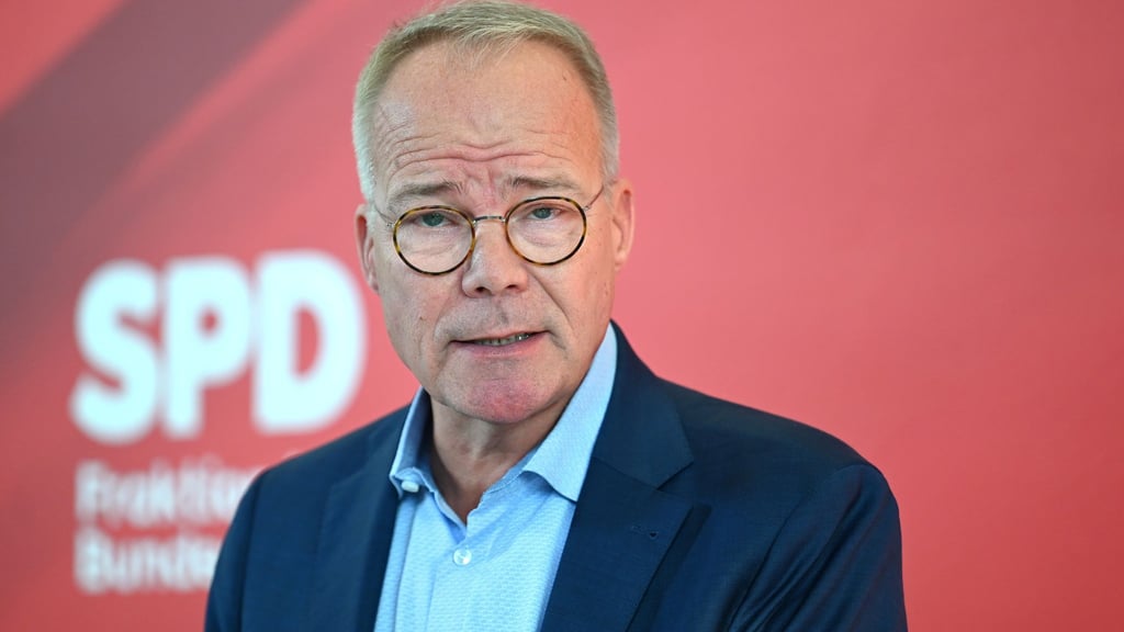 Der SPD-Bundestagsfraktionsvorsitzende Miersch will das Rentenpaket in der kommenden Woche verabschieden.