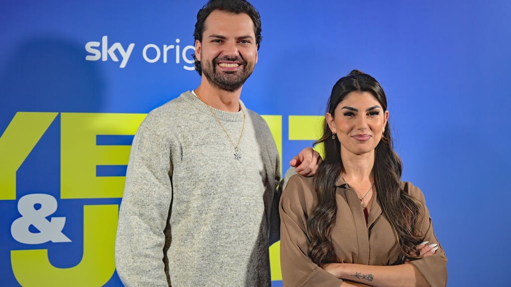 Sind beide bald ganz privat zu sehen in einer Doku-Serie: Yeliz Koç (r) und Jimi Blue Ochsenknecht.