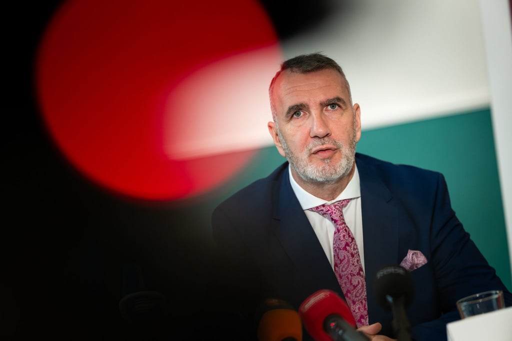 Thüringens Infrastrukturminister Steffen Schütz (BSW) will das Bauen in Thüringen beschleunigen. (Archiv)