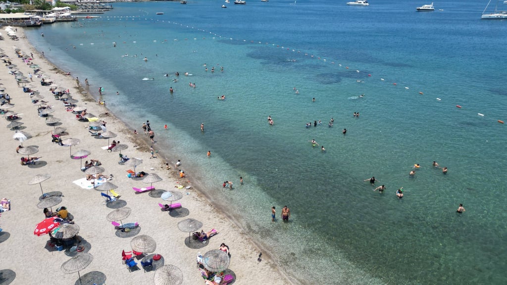 Neue Ziele für Leipziger Flughafen: Ab Juni 2026 fliegt AJet in die Türkei.