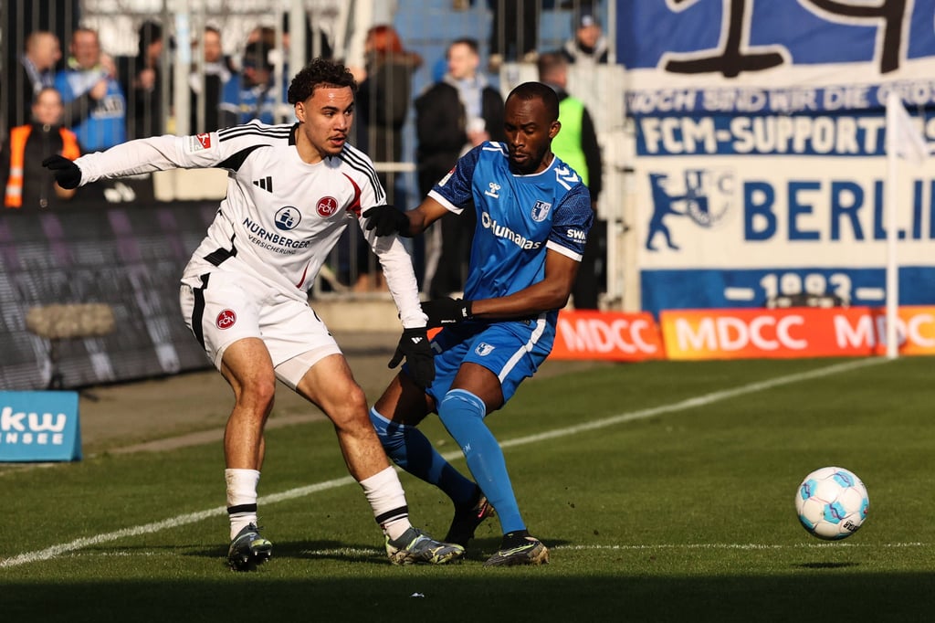 Der 1. FC Magdeburg hat am Samstagabend den 1. FC Nürnberg in der 2. Bundesliga zu Gast. Wir zeigen, wo die Partie im Livestream und TV zu sehen ist.