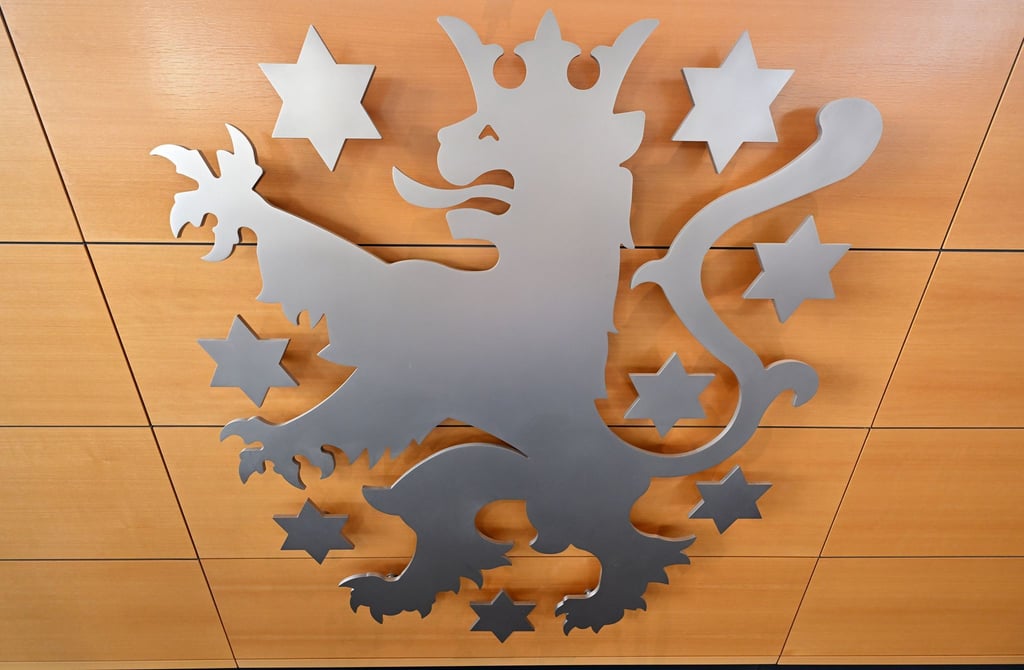 Mehr als 2.600 Menschen wurden 2024 in Thüringen eingebürgert – so viele wie noch nie seit 2000. (Symbolbild)