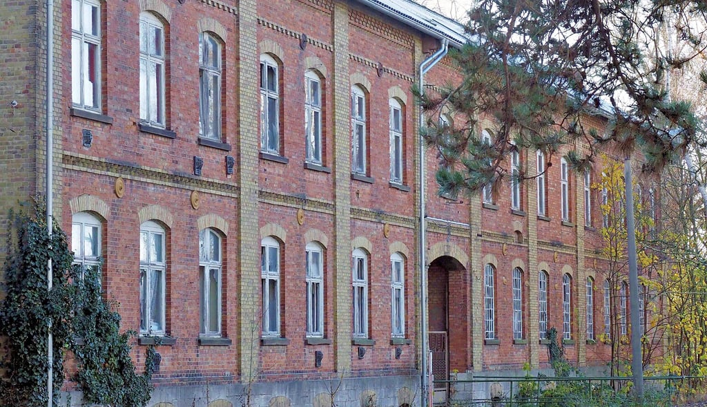 Der Umbau der alten Handschuhfabrik zu einer Kindertagesstätte dürfte das größte Investitionsprojekt für die nächsten Jahre werden. 