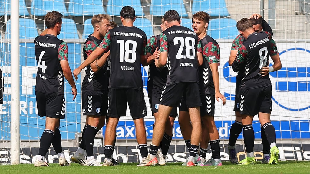 Jubelt der 1. FC Magdeburg II auch am Mittwochabend im Heimspiel gegen Lok Leipzig? Fans können die Partie auch im Livestream verfolgen.