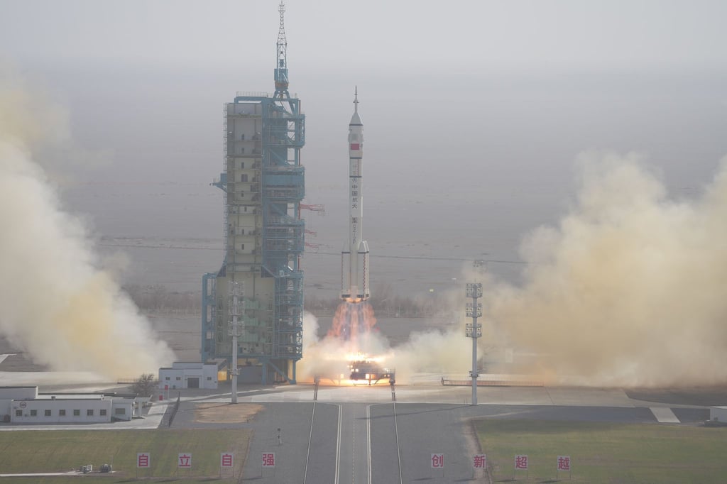 China hat früher als geplant die „Shenzhou 22“ ins All geschickt.