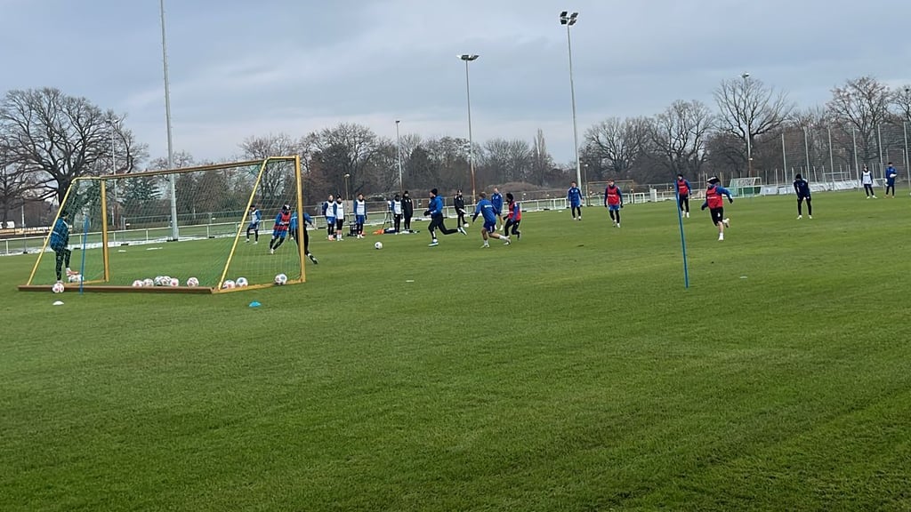 Am Dienstag hat der 1. FC Magdeburg erstmals auf seinem neuen Trainingsplatz an der Avnet Arena trainiert.