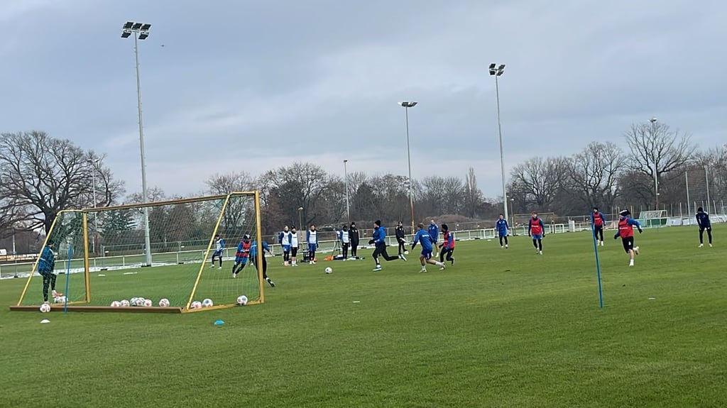 Am Dienstag hat der 1. FC Magdeburg erstmals auf seinem neuen Trainingsplatz an der Avnet Arena trainiert.
