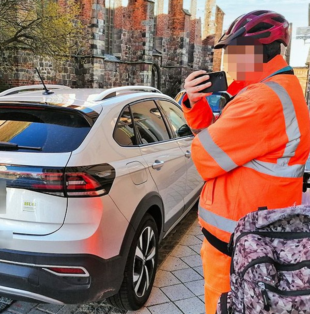 Niclas M. hatte – hier in Stendal – Falschparker im Visier. 