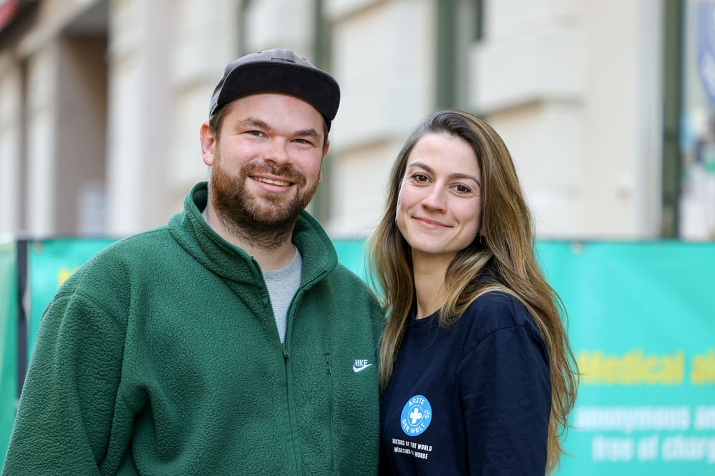 Mitte Februar öffnete die medizinische Anlaufstelle Open.med Magdeburg ihre Pforten. Fabian Kunze und Verena Ruhsert koordinieren das Projekt.